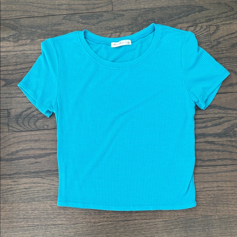 Active Basic Teal Ribbed Crop Top - Picture 4 of 5